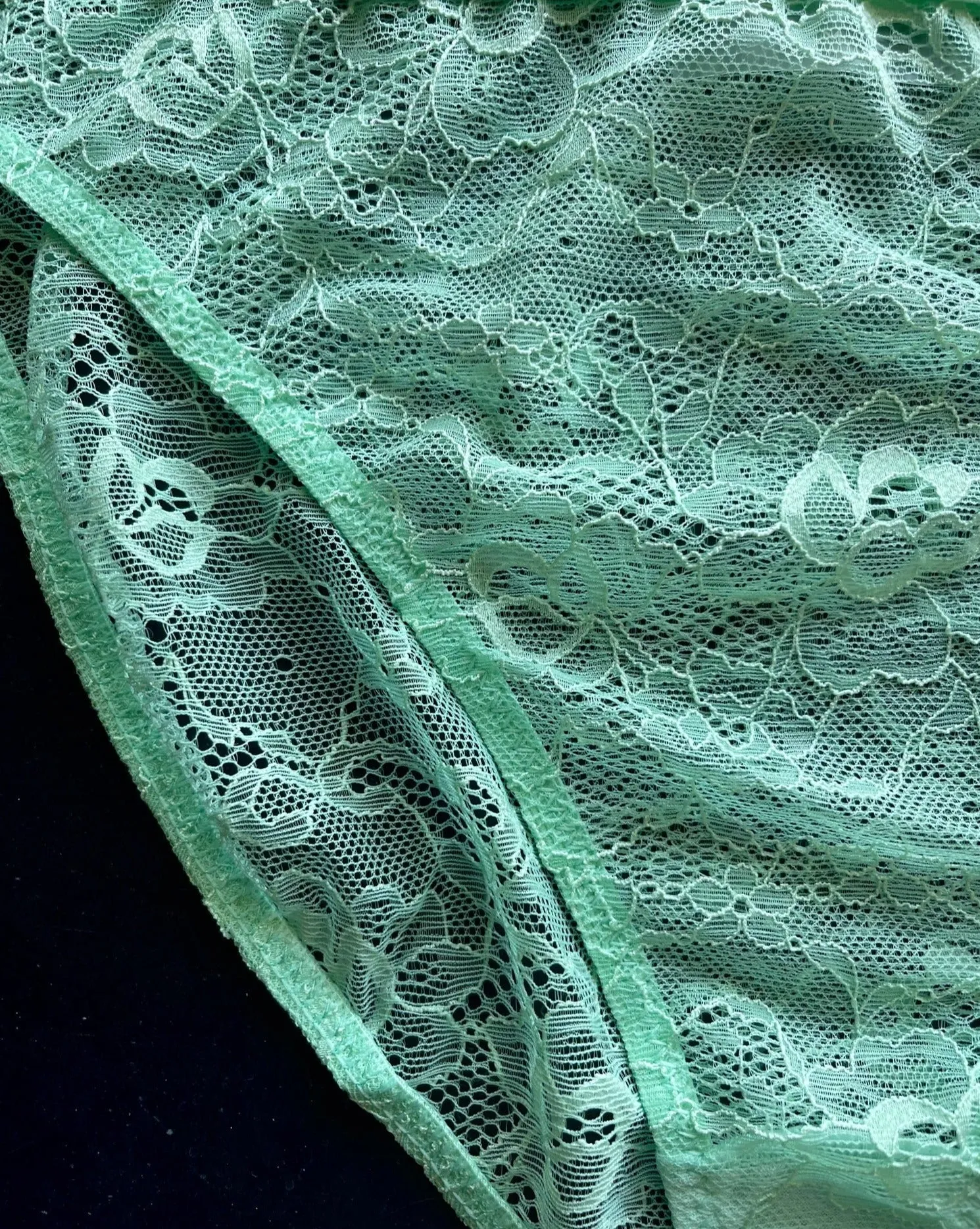 LACE HIGH WAIST BRIEF